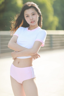 激情午夜视频